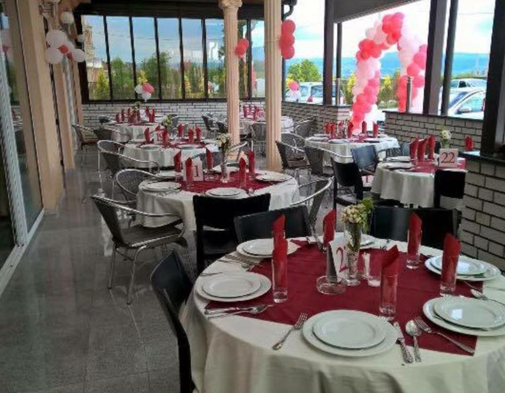Gostionica Lazic Hotel Zvornik Buitenkant foto
