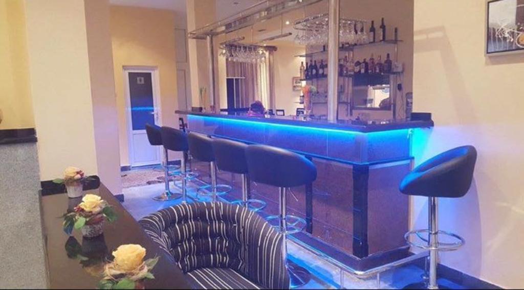 Gostionica Lazic Hotel Zvornik Buitenkant foto